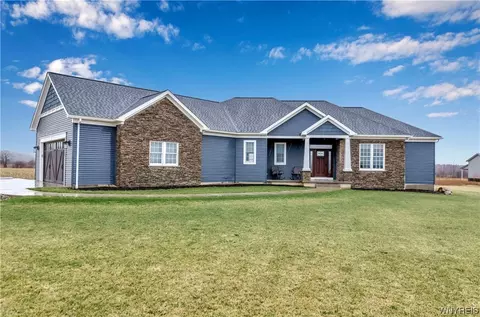 4596 Green Rd, Cambria, NY 14094