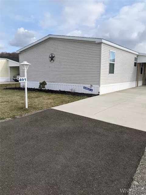 491 Carter Ln, Arcade, NY 14009