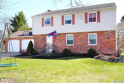 6487 Lu Don Dr, Hamburg, NY 14075