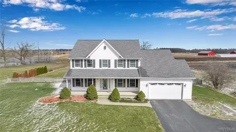9216 Lapp Rd, Clarence Center, NY 14032