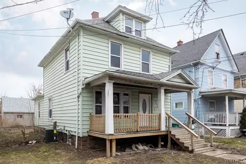 2208 La Salle Ave, Niagara Falls, NY 14301