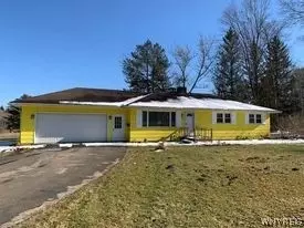806 Busti Sugar Grove Rd, Busti, NY 14701