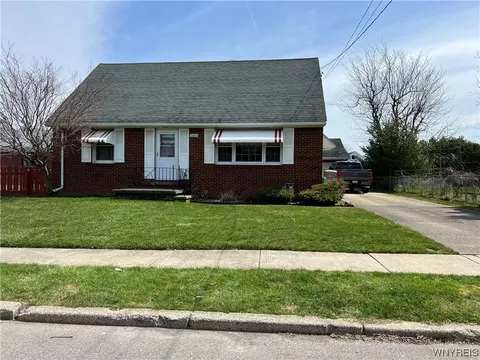 280 Colton Ave, Lackawanna, NY 14218