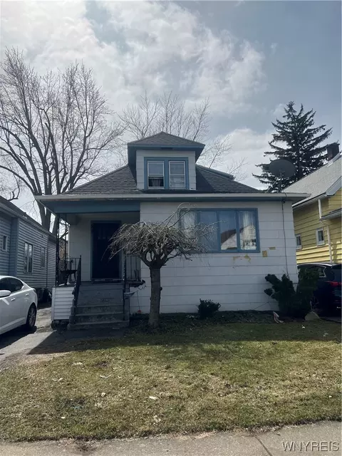 31 Shirley Ave, Buffalo, NY 14215