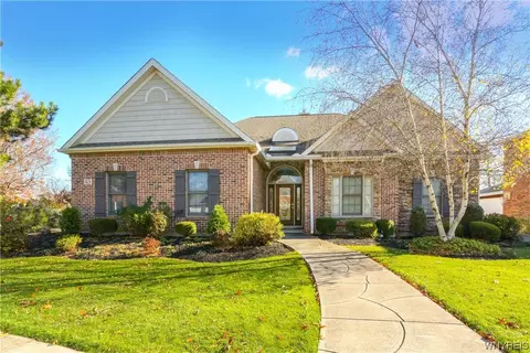 63 Welwyn Cir, Buffalo, NY 14223