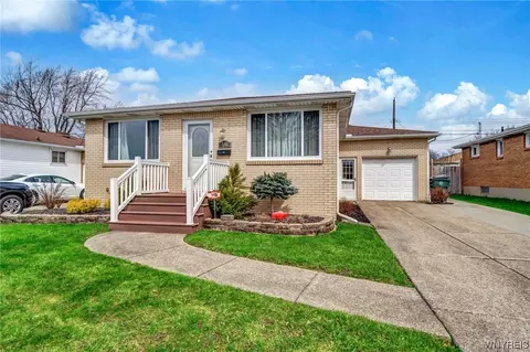 242 Evane Dr, Depew, NY 14043