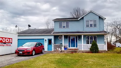 3746 Moyer Rd, Wheatfield, NY 14120