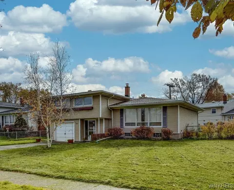 31 Koenig Rd, Tonawanda, NY 14150