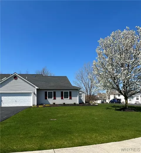 4289 Tisbury Ln, Hamburg, NY 14075