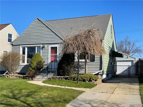 222 Thorncliff Rd, Buffalo, NY 14223