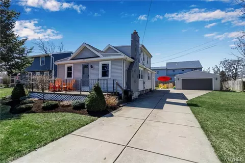 2685 Riverton Ave, Hamburg, NY 14075