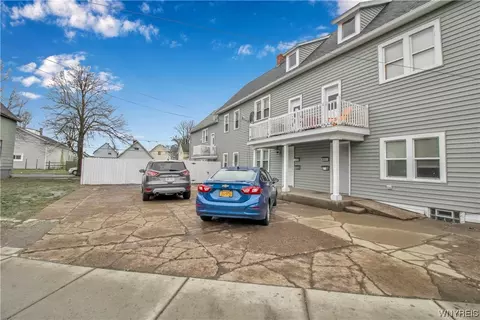 21 Clay St, Buffalo, NY 14207