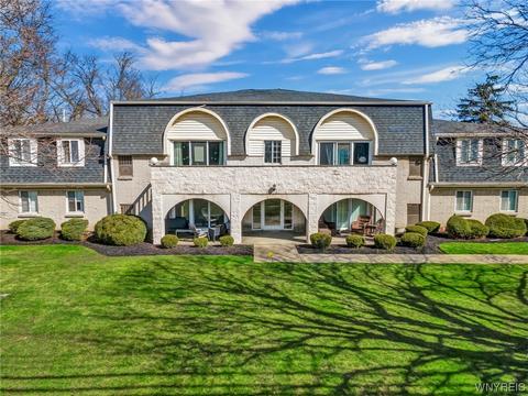 2 Cambridge #C, Amherst, NY 14221