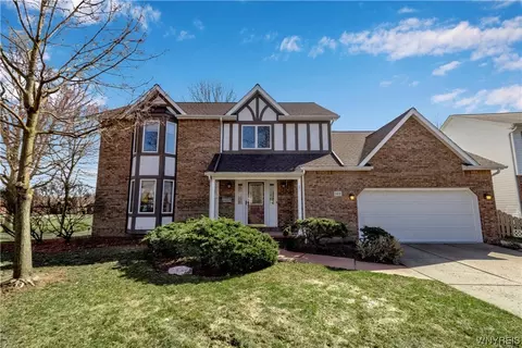 143 Britannia Dr, East Amherst, NY 14051