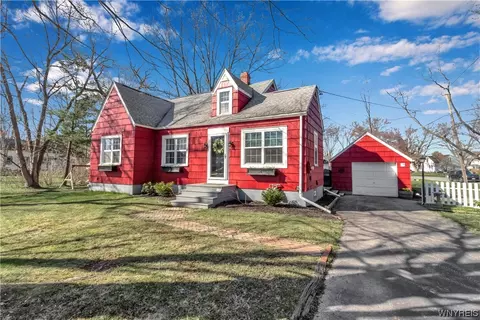 6166 Powers Rd, Orchard Park, NY 14127