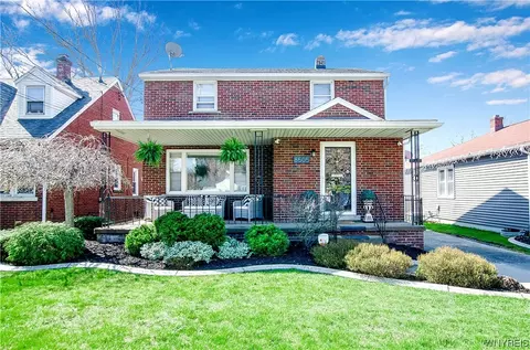 8505 Lindbergh Ave, Niagara Falls, NY 14304
