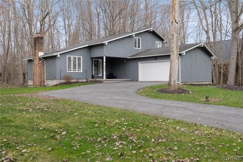 3023 Stevenage Dr, Lysander, NY 13027