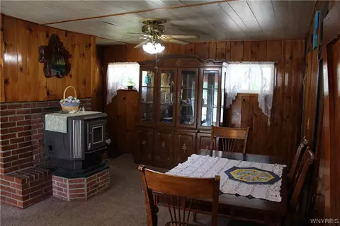 77 Delevan Ave, Delevan, NY 14042 photo 16