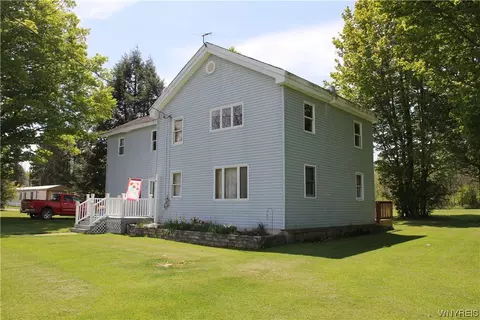 77 Delevan Ave, Delevan, NY 14042 photo 11