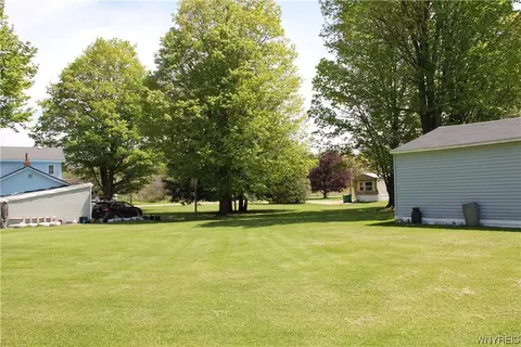 77 Delevan Ave, Delevan, NY 14042 photo 7