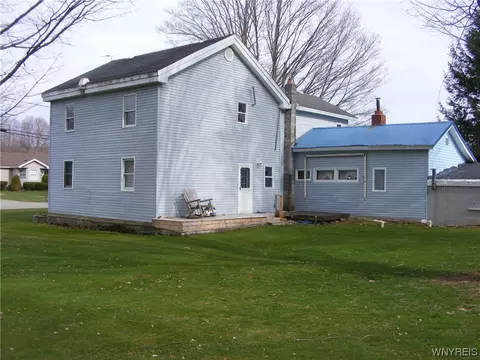77 Delevan Ave, Delevan, NY 14042 photo 4