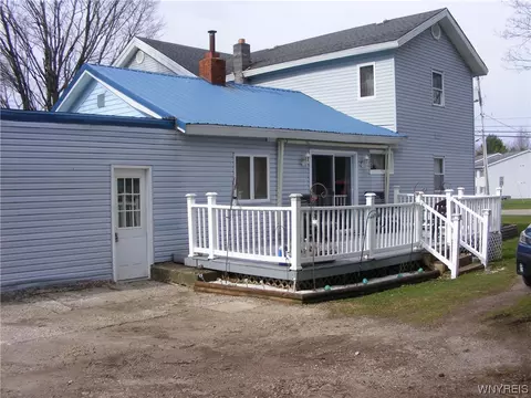 77 Delevan Ave, Delevan, NY 14042 photo 3