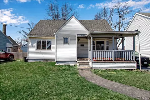 484 Ivyhurst Rd N, Amherst, NY 14226