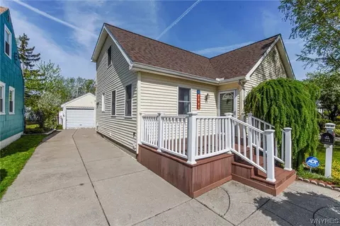 389 Bernhardt Dr, Amherst, NY 14226