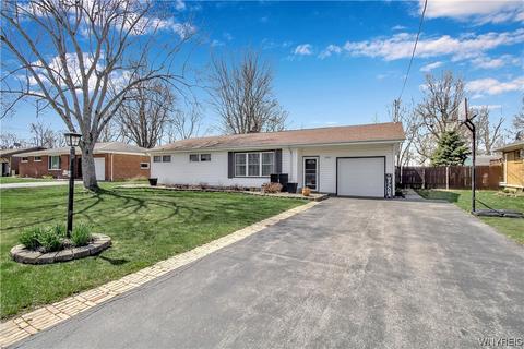 5322 Greenhurst Rd, Buffalo, NY 14221