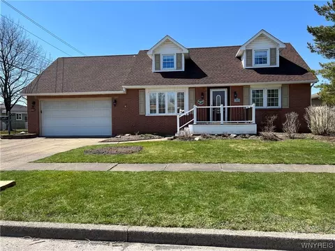 261 Tim Tam, West Seneca, NY 14224