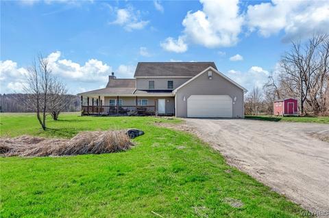 1273 Blakeley Rd, Aurora, NY 14052