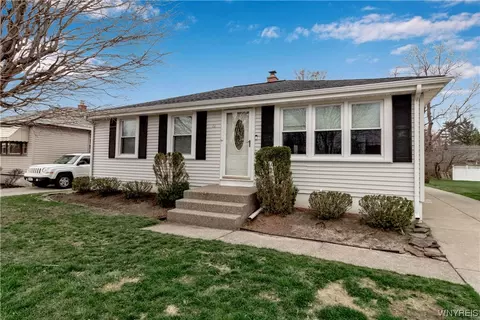 82 Saint Jude Dr, Lackawanna, NY 14218