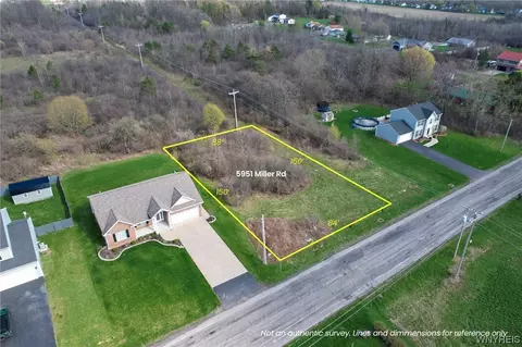 5951 Miller Rd, Lewiston, NY 14304
