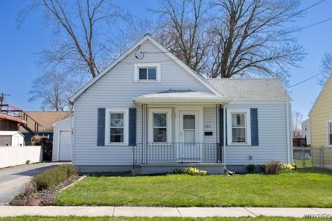 583 77th St, Niagara Falls, NY 14304