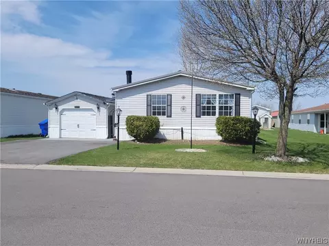1350 Fernwood, Lockport, NY 14094