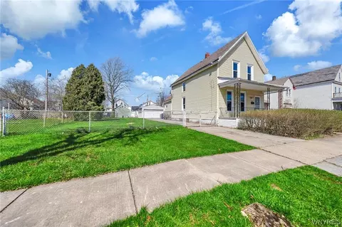 74 Waverly St, Buffalo, NY 14208