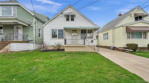86 Electric Ave, West Seneca, NY 14206