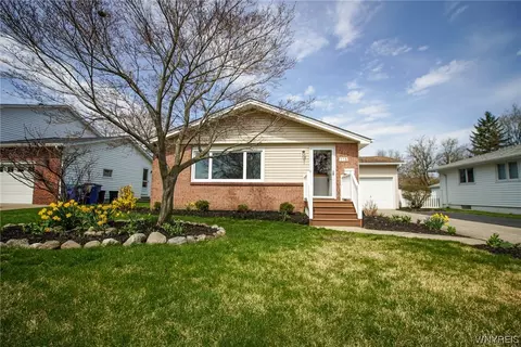 118 Bucyrus Dr, Amherst, NY 14228