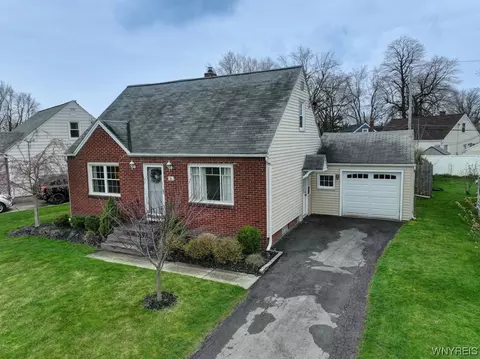 78 Kendale Rd, Cheektowaga, NY 14215