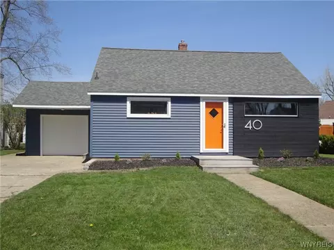 40 Martinvale Rd, Cheektowaga, NY 14225