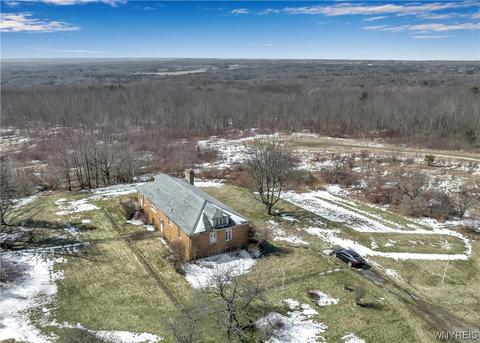 12670 A-e Transit Line Rd, Concord, NY 14141