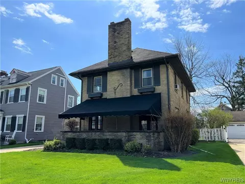 241 Argonne Dr, Buffalo, NY 14217