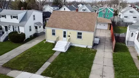 200 Phyllis Ave, Buffalo, NY 14215