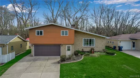 51 Pellman Pl, Lackawanna, NY 14218