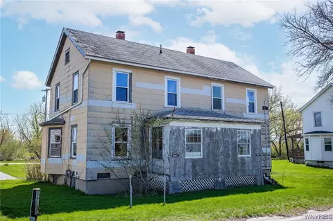 10027 Alexander Rd, Alexander, NY 14005