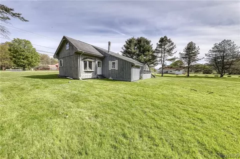 5861 Nys Route 242 E, Ellicottville, NY 14731