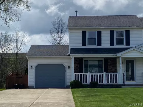 4295 Twilight Ln, Hamburg, NY 14075