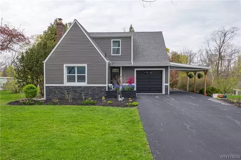 505 Meadowbrook Dr, Lewiston, NY 14092