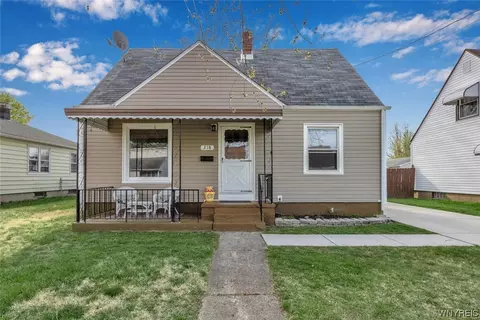 218 68th St, Niagara Falls, NY 14304