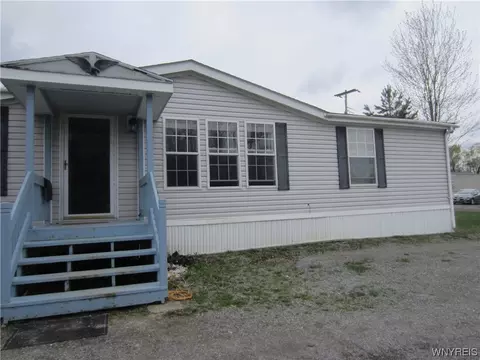 5079 Reiter Rd, Wales, NY 14052